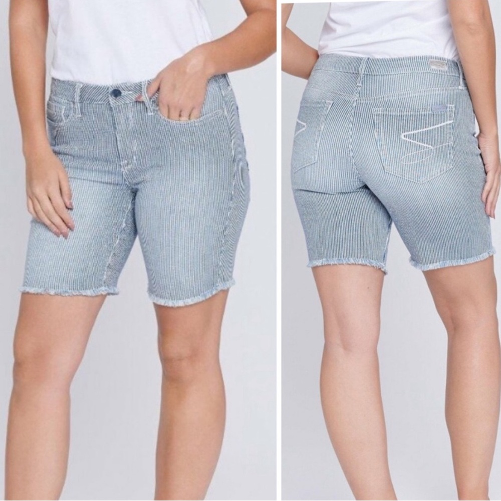 Seven7 Women's Striped Denim Sunset Bermuda size 10